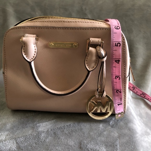 Michael Kors Small Satchel - Picture 9 of 10